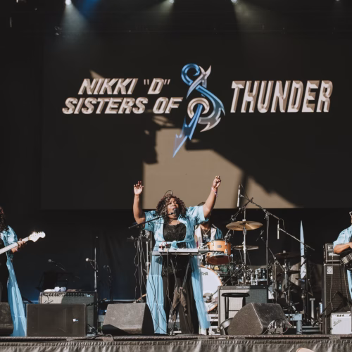 NikkiD&TheSistersOfThunder-Bluesfest2026-@thelauracollins_001 copy