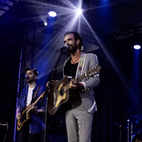 Reuben and The Bullhorn Singers - Bluesfest 2026 - Misty Meadows Photography (6)