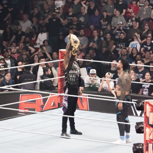 WWE - Monday Night Raw-111