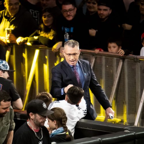 WWE - Monday Night Raw-17