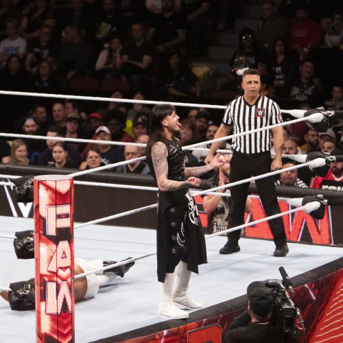 WWE - Monday Night Raw-76